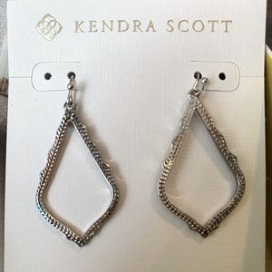 Kendra Scott Sophia Drop Earrings in Silver